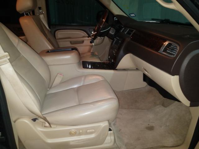 Photo 4 VIN: 1GKS1GEJXDR320920 - GMC YUKON DENA 