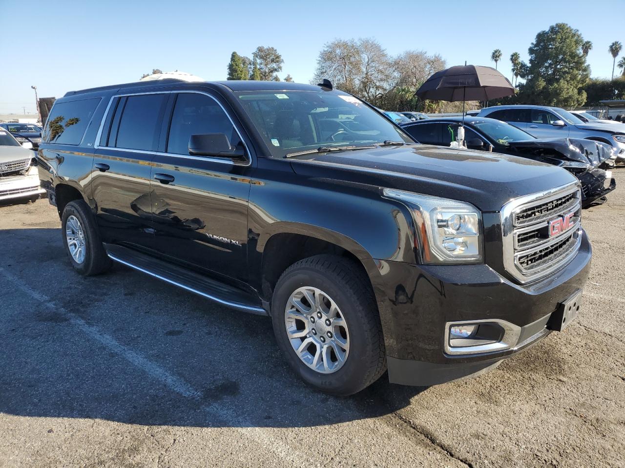 Photo 3 VIN: 1GKS1GKC1LR291537 - GMC YUKON 