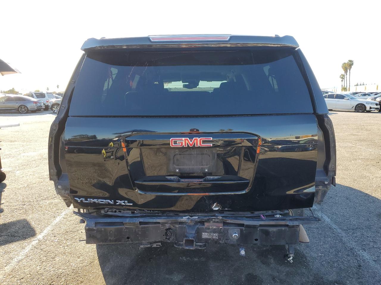 Photo 5 VIN: 1GKS1GKC1LR291537 - GMC YUKON 