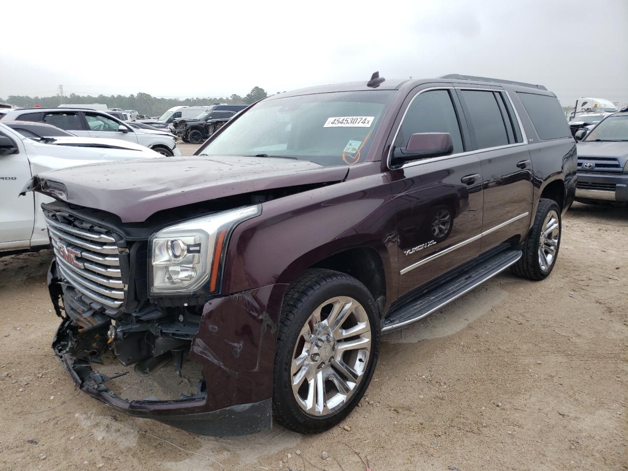 Photo 1 VIN: 1GKS1GKC4HR262881 - GMC YUKON 