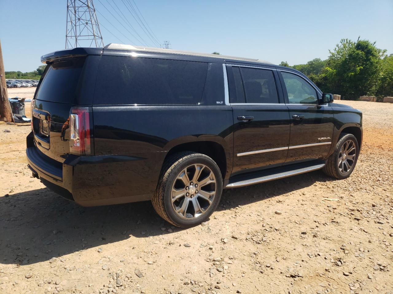 Photo 2 VIN: 1GKS1GKCXGR334844 - GMC YUKON 