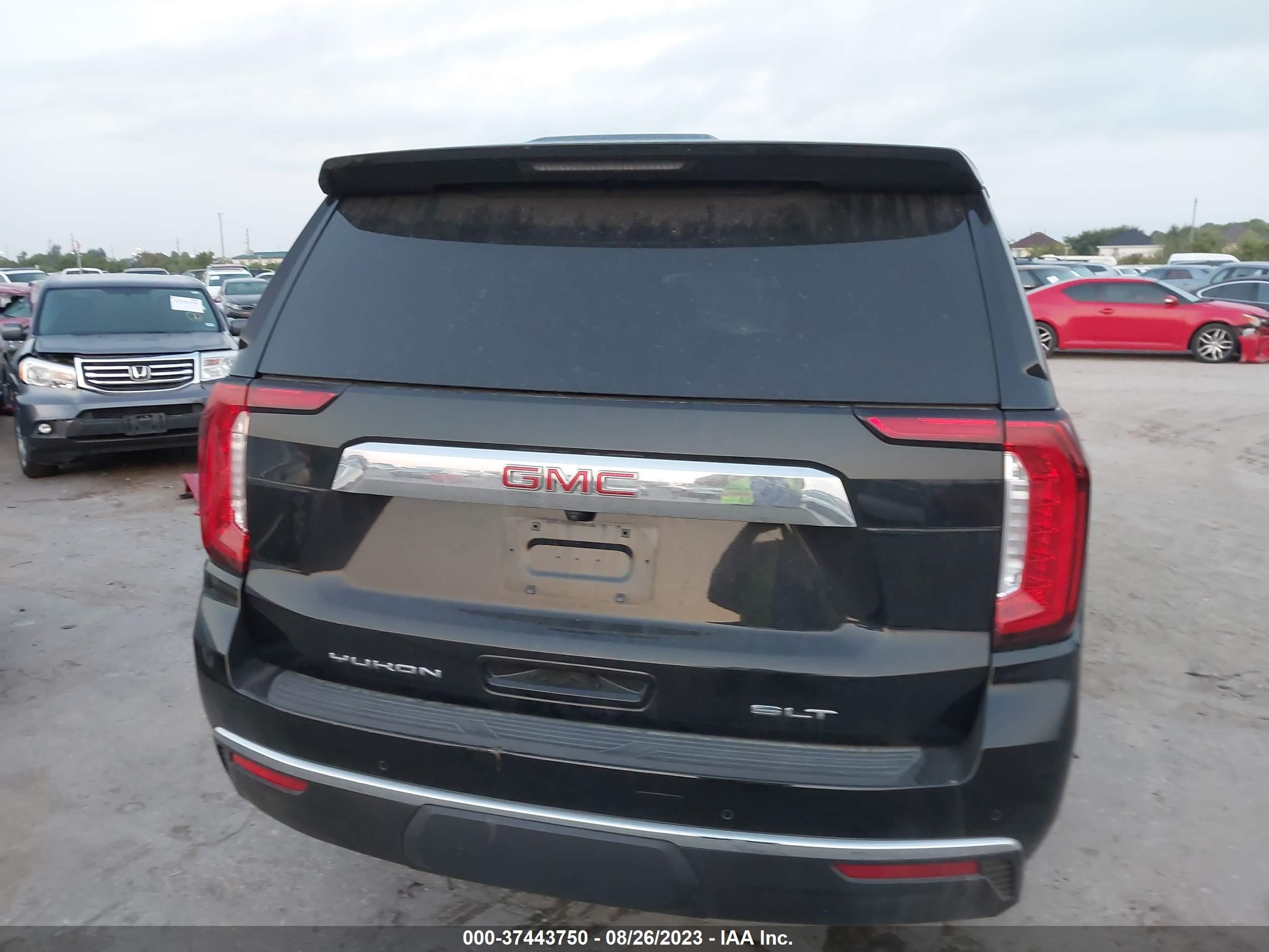 Photo 15 VIN: 1GKS1GKD7NR146059 - GMC YUKON 