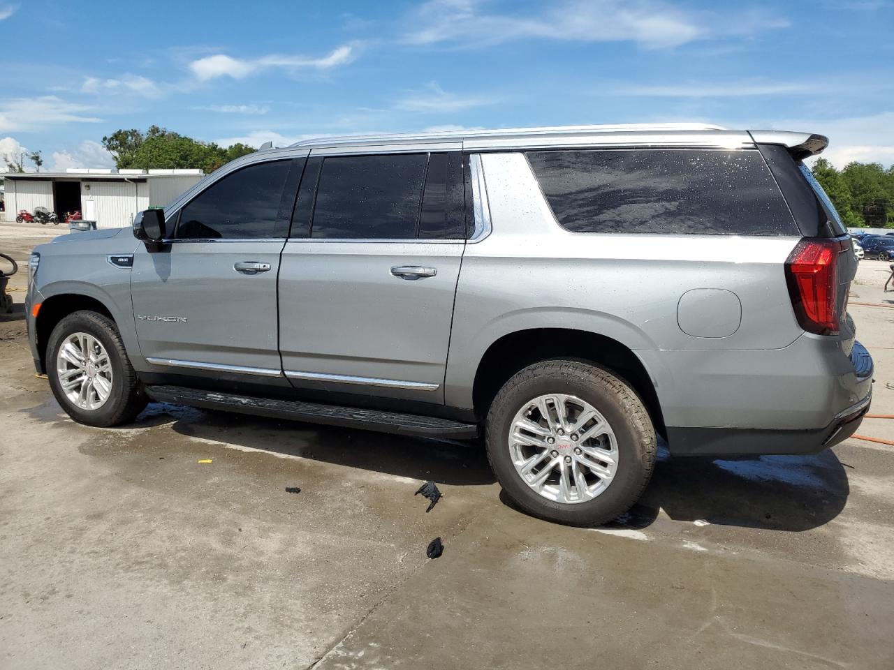 Photo 1 VIN: 1GKS1GKD7PR337080 - GMC YUKON 