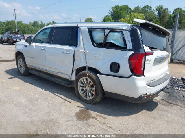 Photo 2 VIN: 1GKS1GKD8NR272799 - GMC YUKON XL 