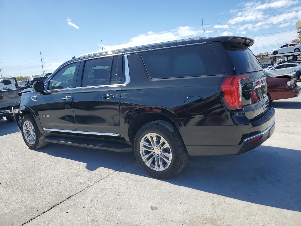 Photo 1 VIN: 1GKS1GKDXMR251399 - GMC YUKON 