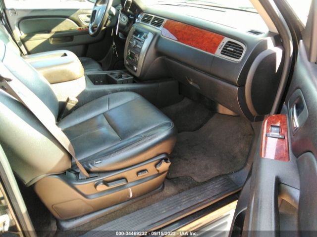 Photo 4 VIN: 1GKS1HE02BR211359 - GMC YUKON XL 