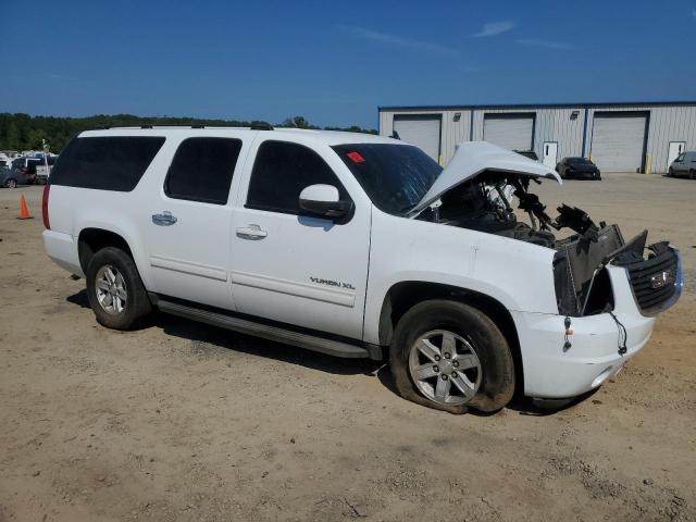 Photo 3 VIN: 1GKS1HE0XBR268828 - GMC YUKON XL C 