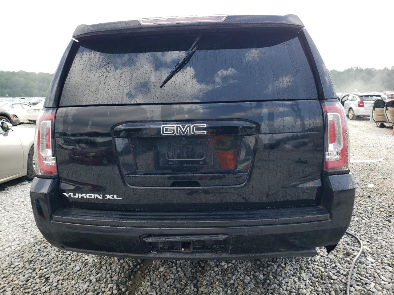 Photo 5 VIN: 1GKS1HKC8FR155142 - GMC YUKON XL 