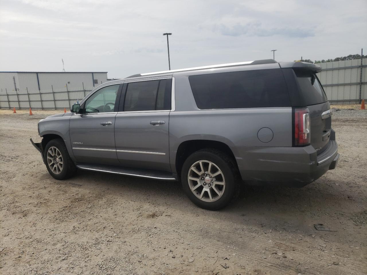 Photo 1 VIN: 1GKS1HKJ5JR307143 - GMC YUKON 