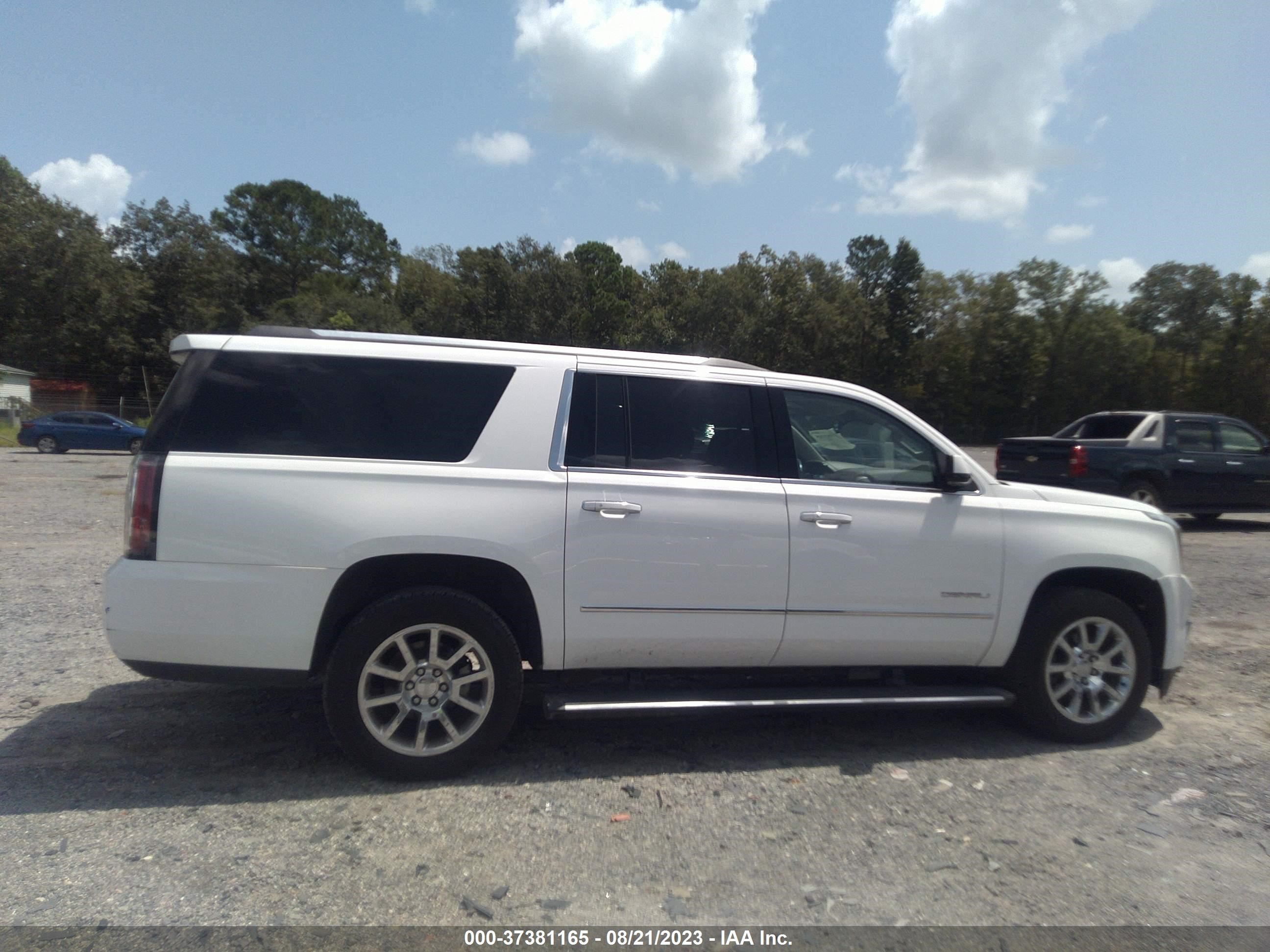 Photo 12 VIN: 1GKS1HKJ6HR391368 - GMC YUKON 