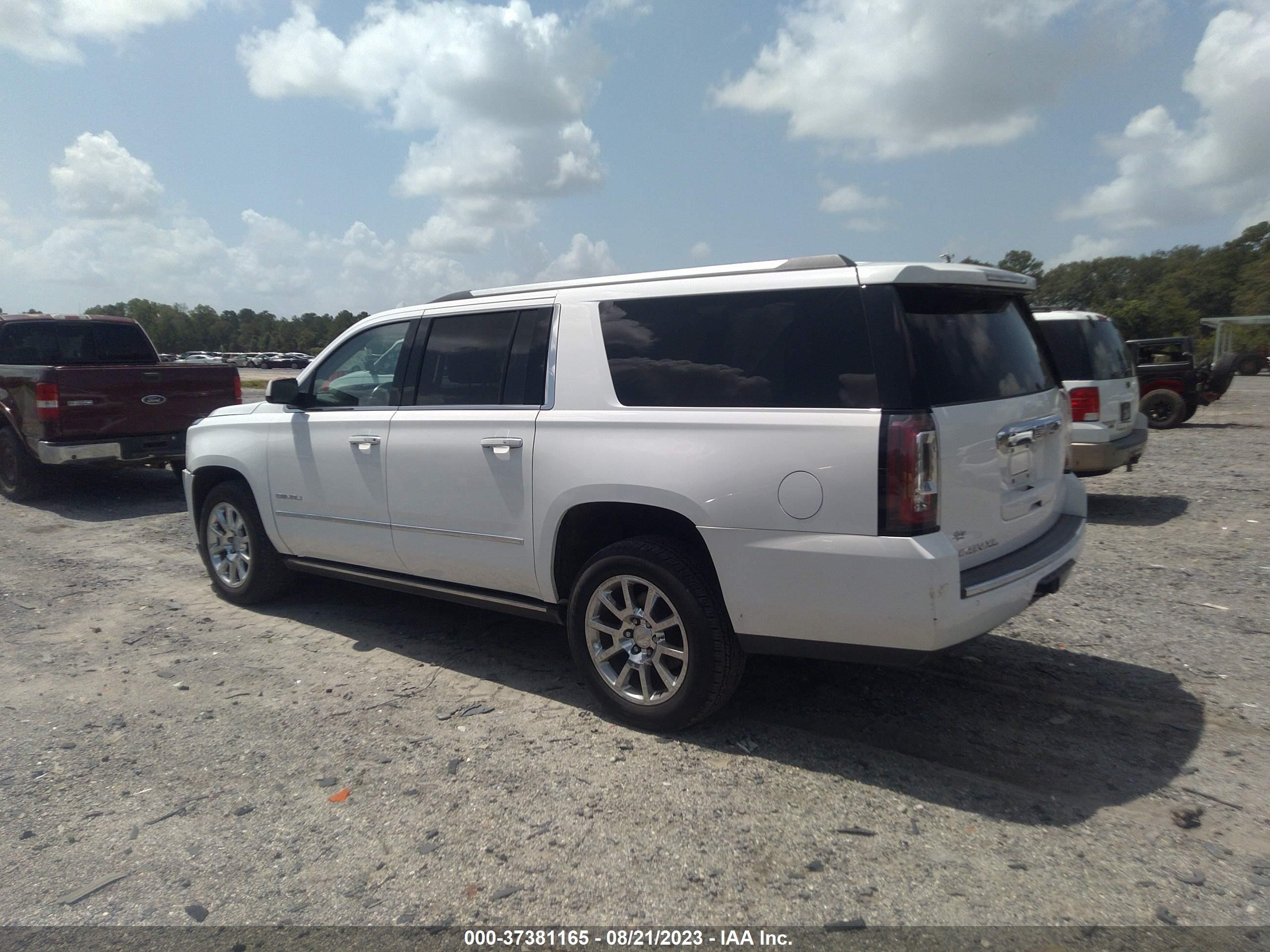 Photo 2 VIN: 1GKS1HKJ6HR391368 - GMC YUKON 