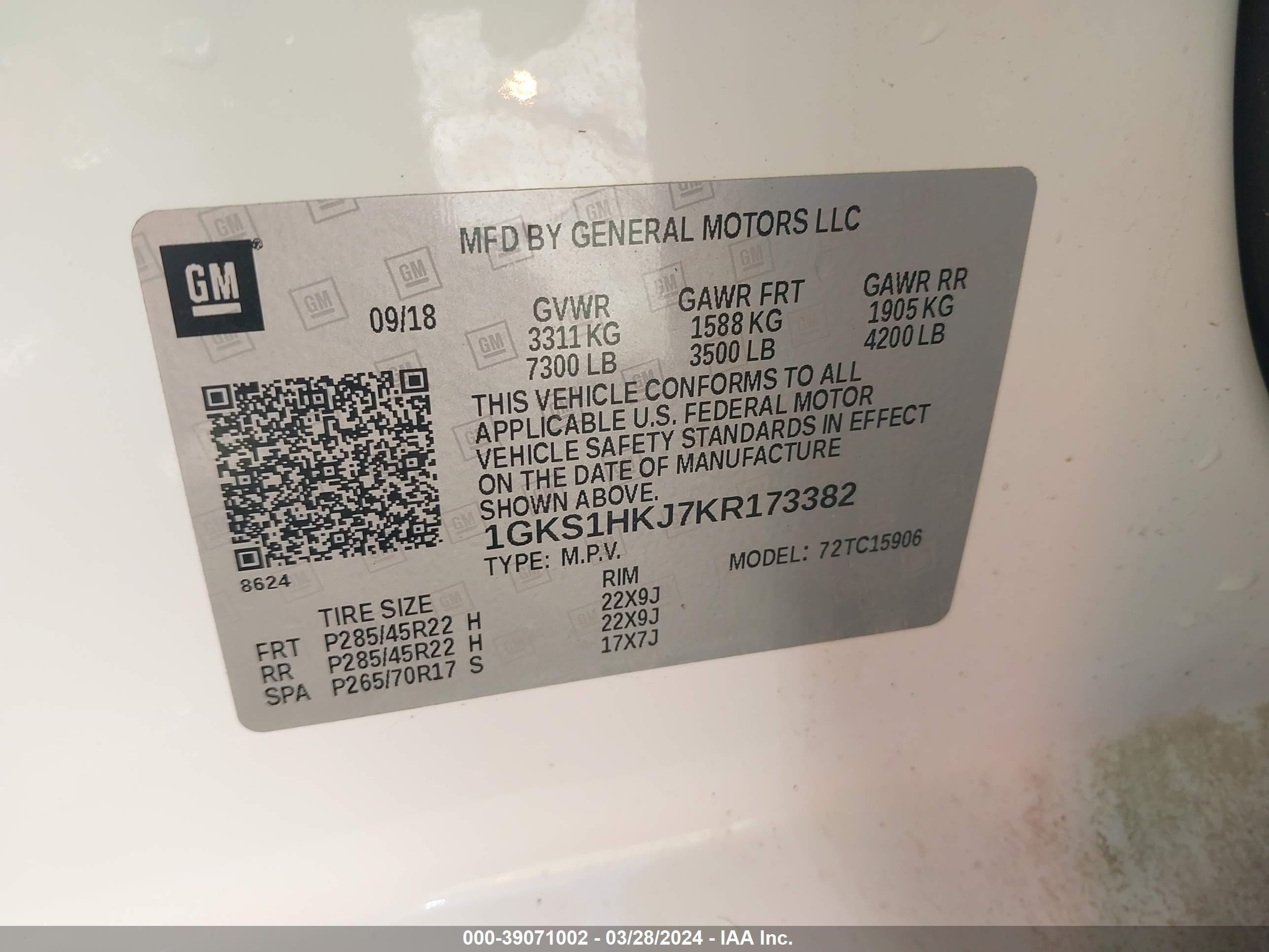 Photo 8 VIN: 1GKS1HKJ7KR173382 - GMC YUKON 