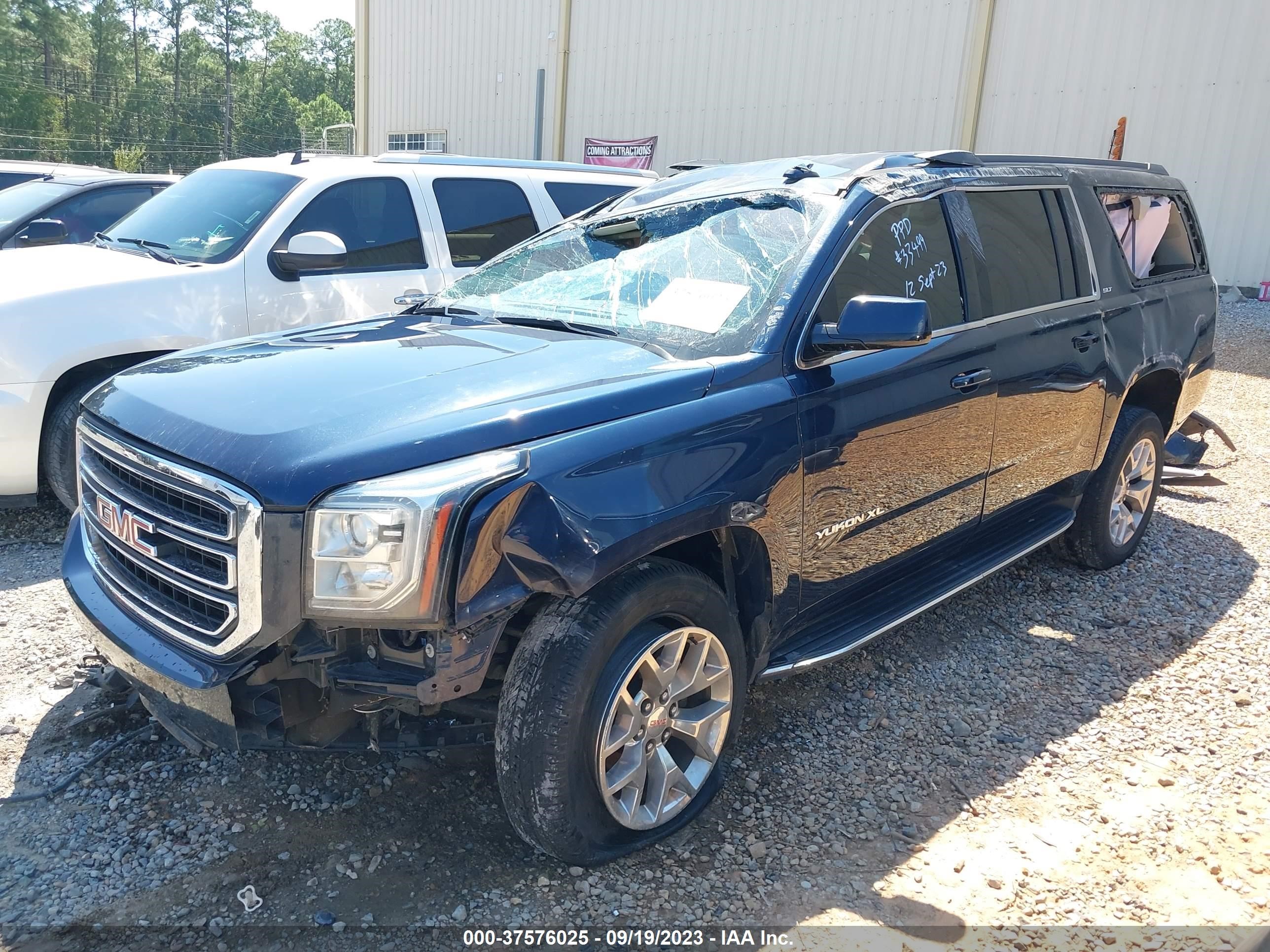 Photo 1 VIN: 1GKS1JKC7JR391054 - GMC YUKON 