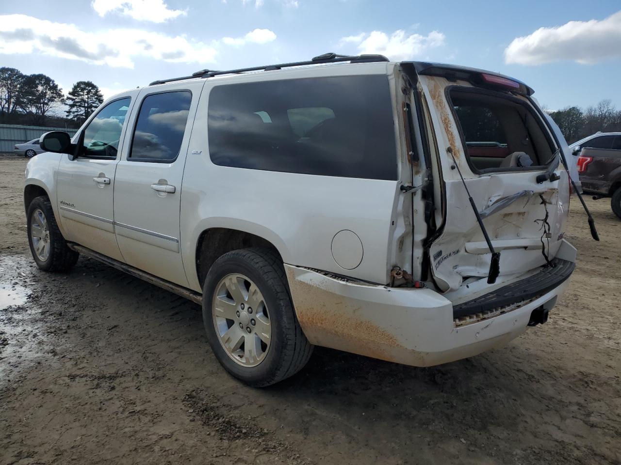 Photo 1 VIN: 1GKS1KE00BR301283 - GMC YUKON 