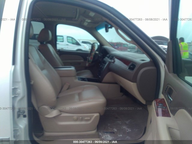 Photo 4 VIN: 1GKS1KE04CR161918 - GMC YUKON XL 