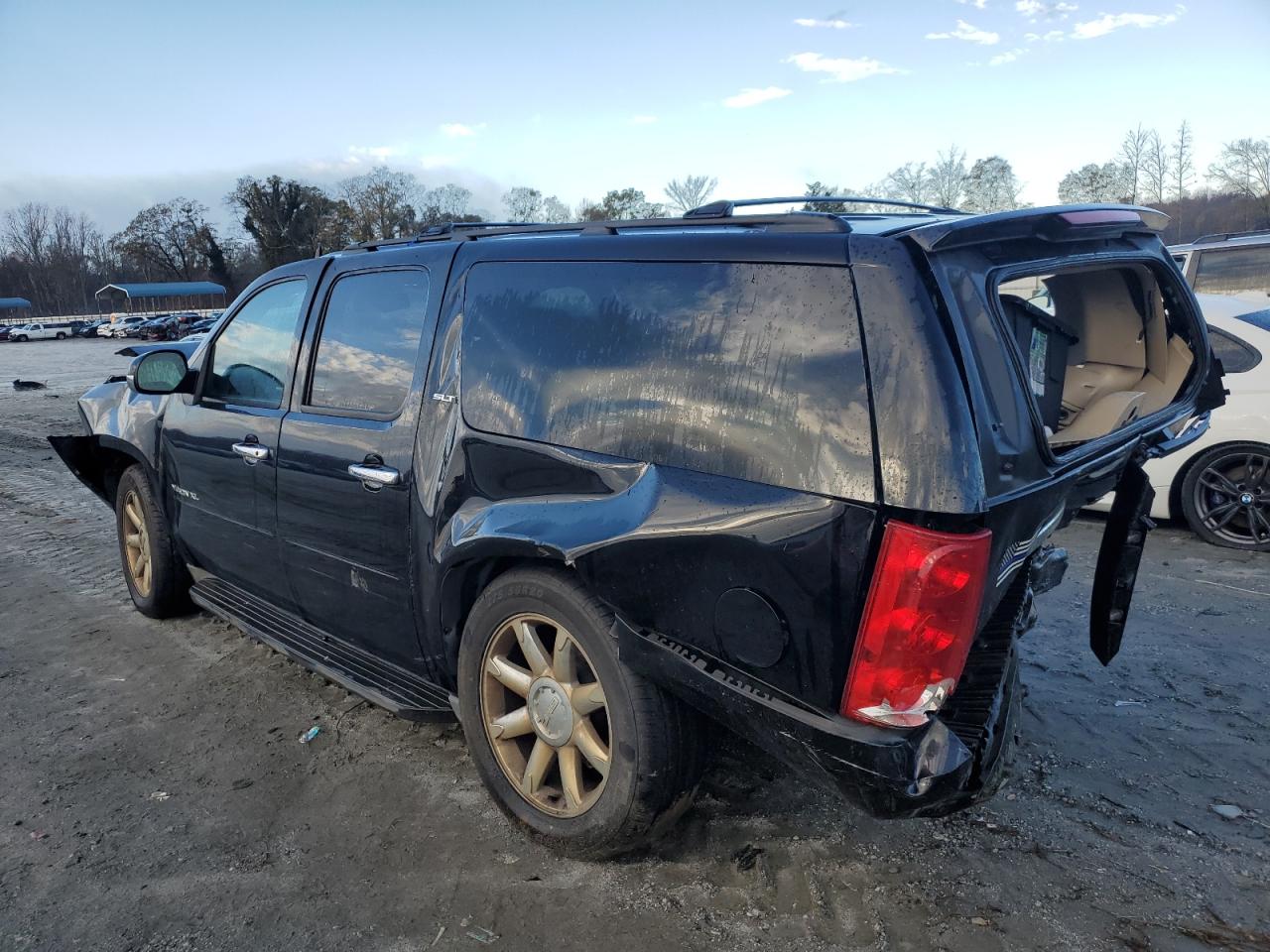 Photo 1 VIN: 1GKS1KE04DP301497 - GMC YUKON 