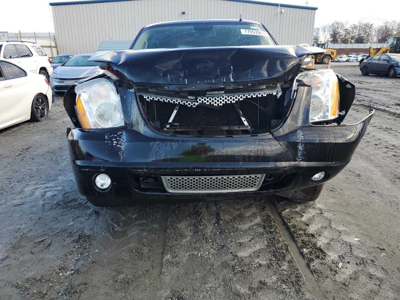 Photo 4 VIN: 1GKS1KE04DP301497 - GMC YUKON 