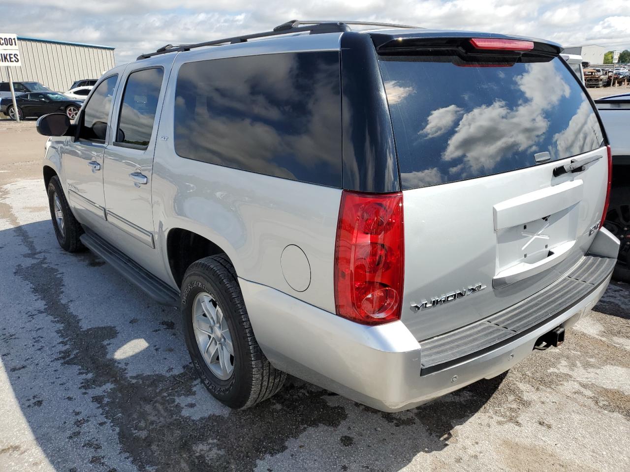 Photo 1 VIN: 1GKS1KE04DR298438 - GMC YUKON 