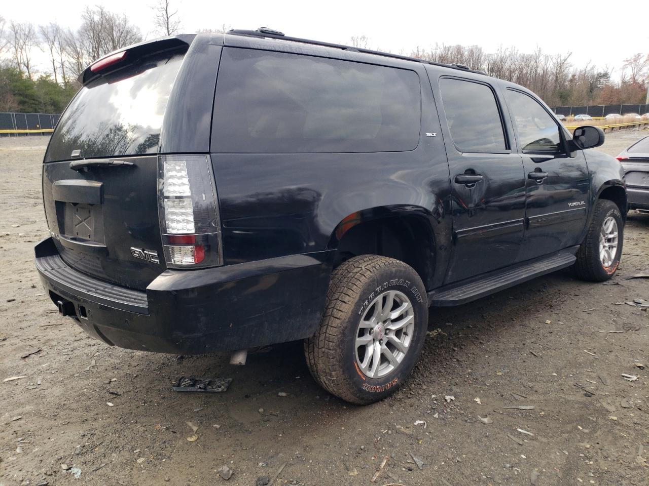 Photo 2 VIN: 1GKS1KE05DR291434 - GMC YUKON 