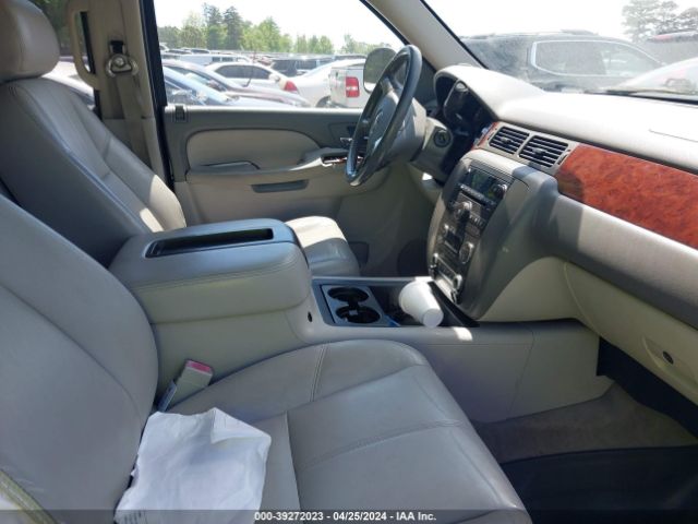 Photo 4 VIN: 1GKS1KE09DR257058 - GMC YUKON XL 1500 