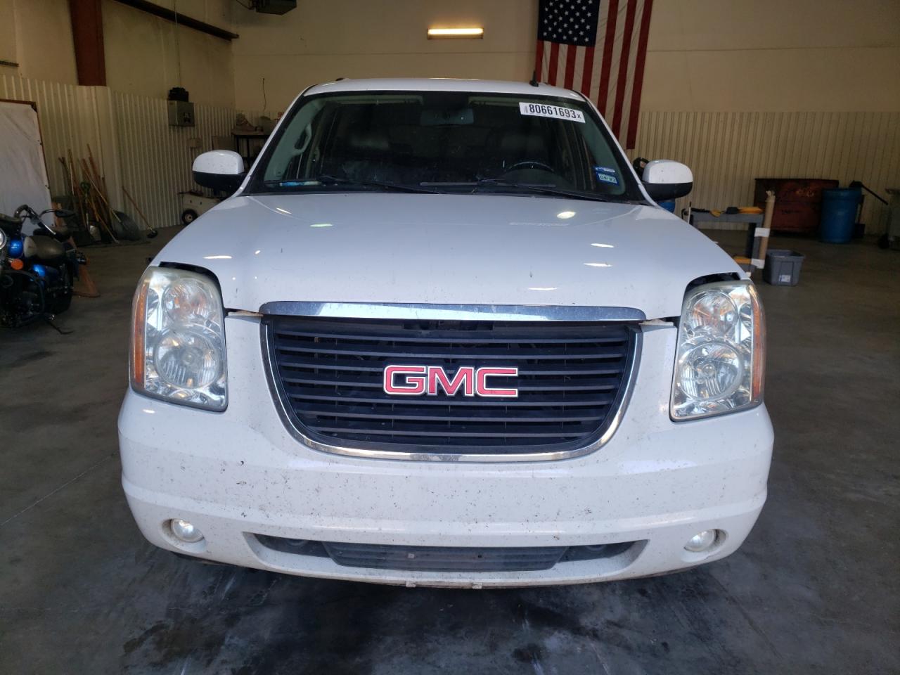 Photo 4 VIN: 1GKS1KE0XDR159642 - GMC YUKON 