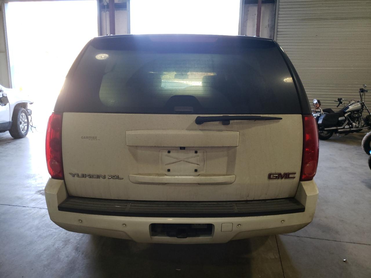 Photo 5 VIN: 1GKS1KE0XDR159642 - GMC YUKON 