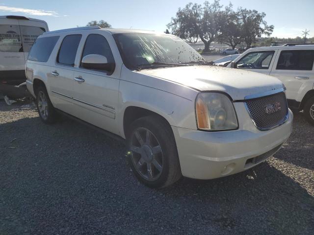 Photo 3 VIN: 1GKS1MEF4BR101832 - GMC YUKON 