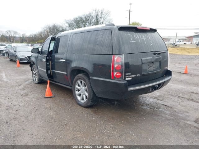 Photo 2 VIN: 1GKS1MEF4BR222943 - GMC YUKON XL 