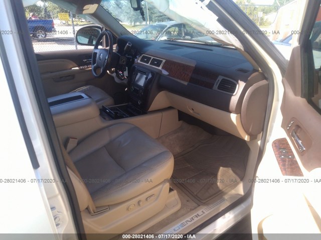 Photo 4 VIN: 1GKS1MEF5BR268040 - GMC YUKON XL 