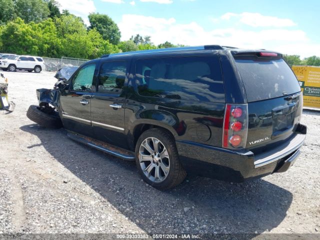 Photo 2 VIN: 1GKS1MEF6BR370379 - GMC YUKON XL 1500 