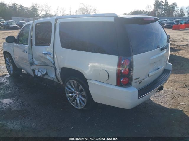 Photo 2 VIN: 1GKS1MEF7BR352053 - GMC YUKON XL 1500 