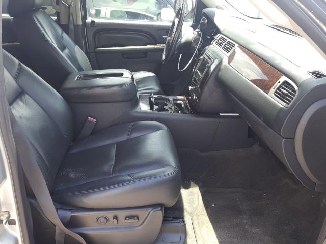 Photo 4 VIN: 1GKS1MEF7BR353347 - GMC YUKON XL D 