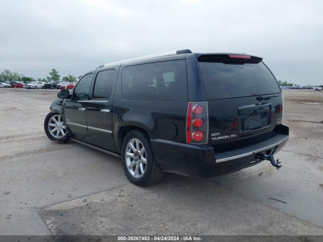 Photo 2 VIN: 1GKS1MEF8BR179224 - GMC YUKON XL 1500 