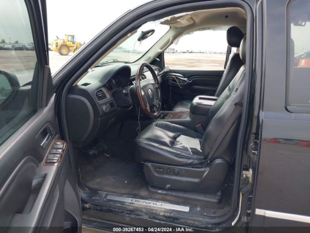 Photo 4 VIN: 1GKS1MEF8BR179224 - GMC YUKON XL 1500 