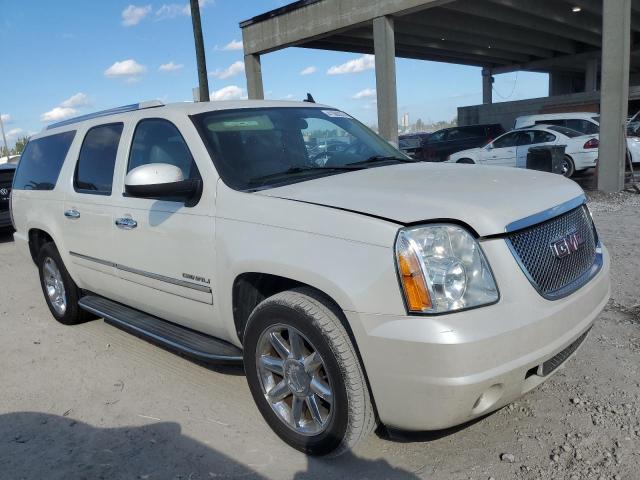 Photo 3 VIN: 1GKS1MEF9ER168009 - GMC YUKON 