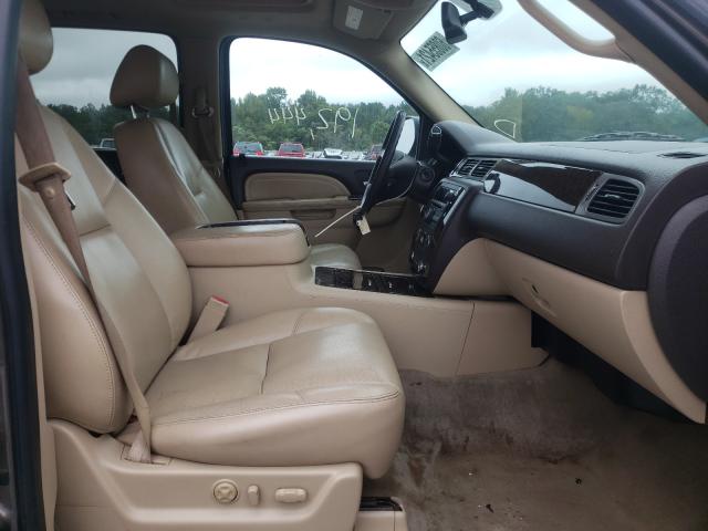 Photo 4 VIN: 1GKS1MEFXBR133278 - GMC YUKON XL D 