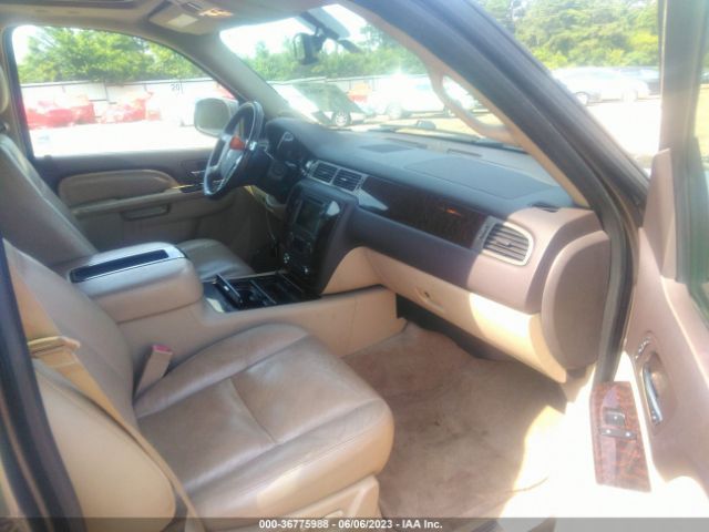 Photo 4 VIN: 1GKS1MEFXBR372197 - GMC YUKON XL 1500 