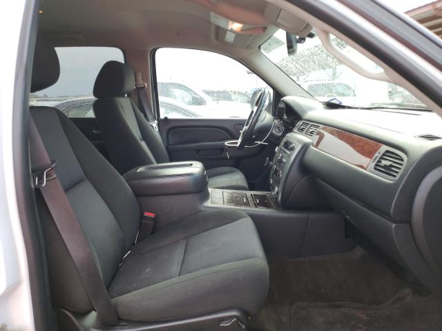 Photo 4 VIN: 1GKS2AE06BR210915 - GMC YUKON SLE 