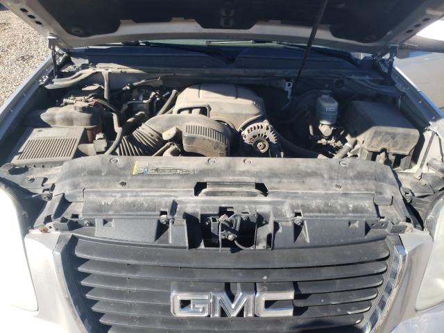 Photo 6 VIN: 1GKS2AE08BR154783 - GMC YUKON SLE 