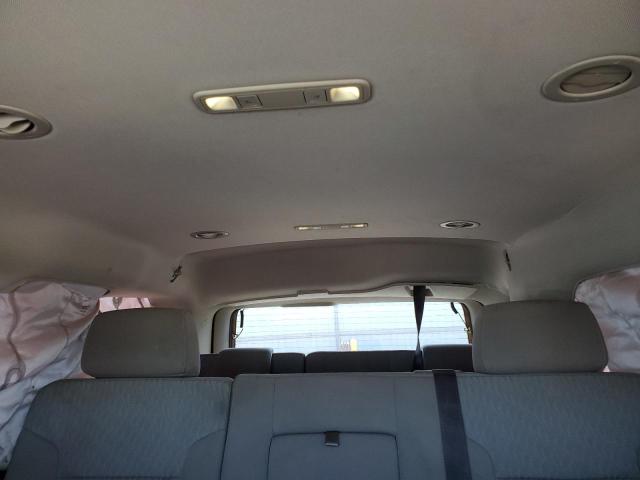 Photo 9 VIN: 1GKS2AKC3HR221278 - GMC YUKON SLE 