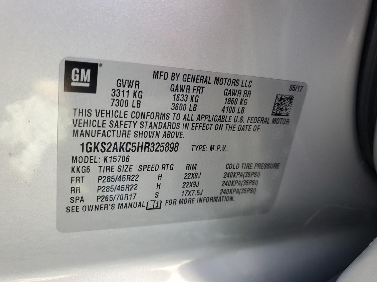 Photo 12 VIN: 1GKS2AKC5HR325898 - GMC YUKON 