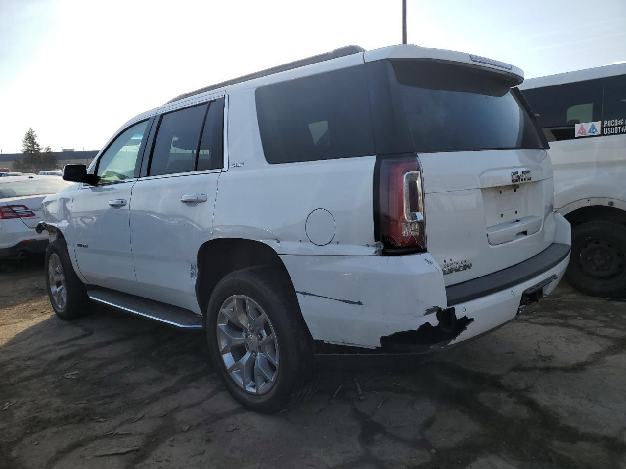 Photo 1 VIN: 1GKS2AKC7JR388572 - GMC YUKON 