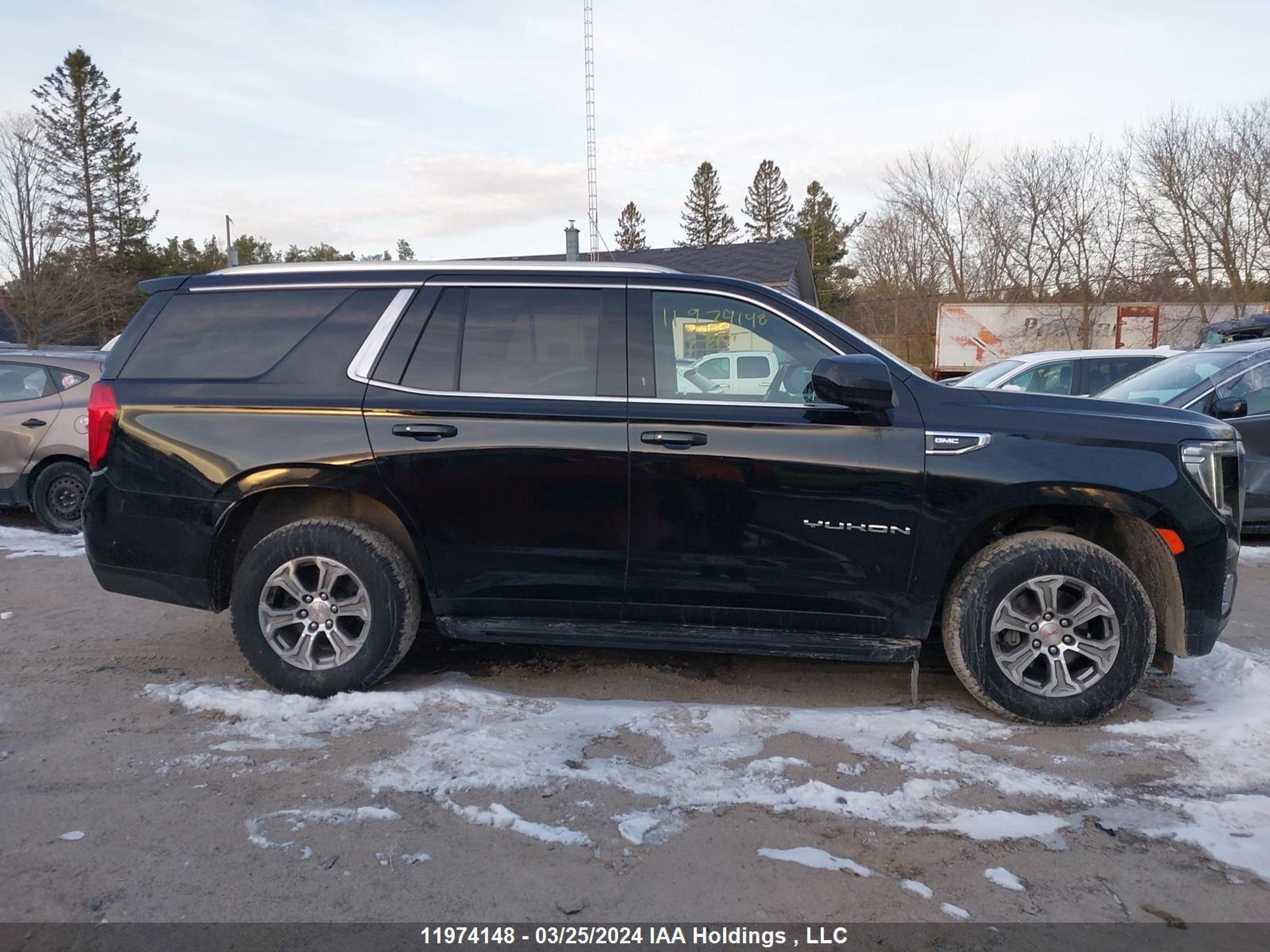 Photo 12 VIN: 1GKS2AKD8NR237190 - GMC YUKON 