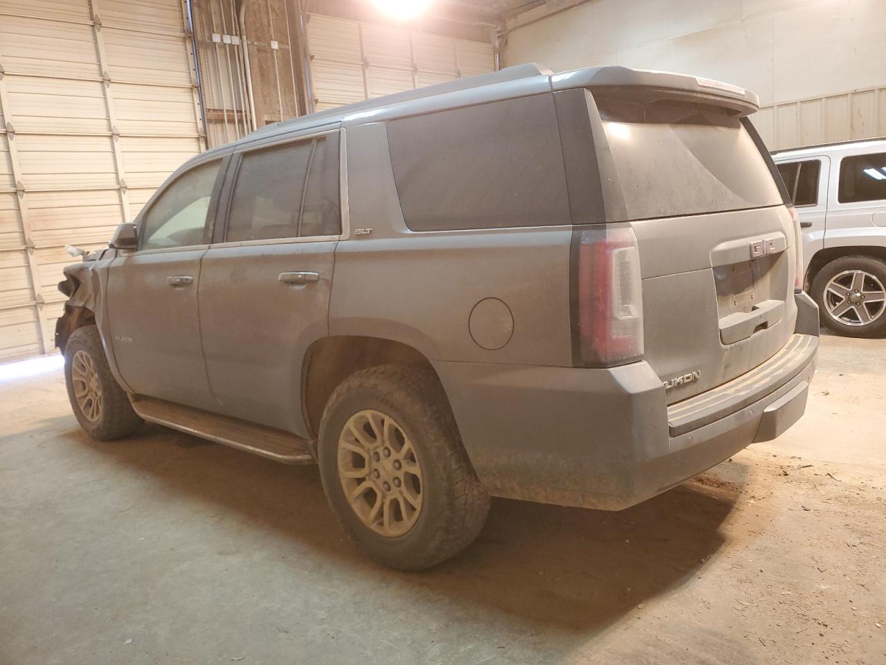 Photo 1 VIN: 1GKS2BKC1JR358568 - GMC YUKON 