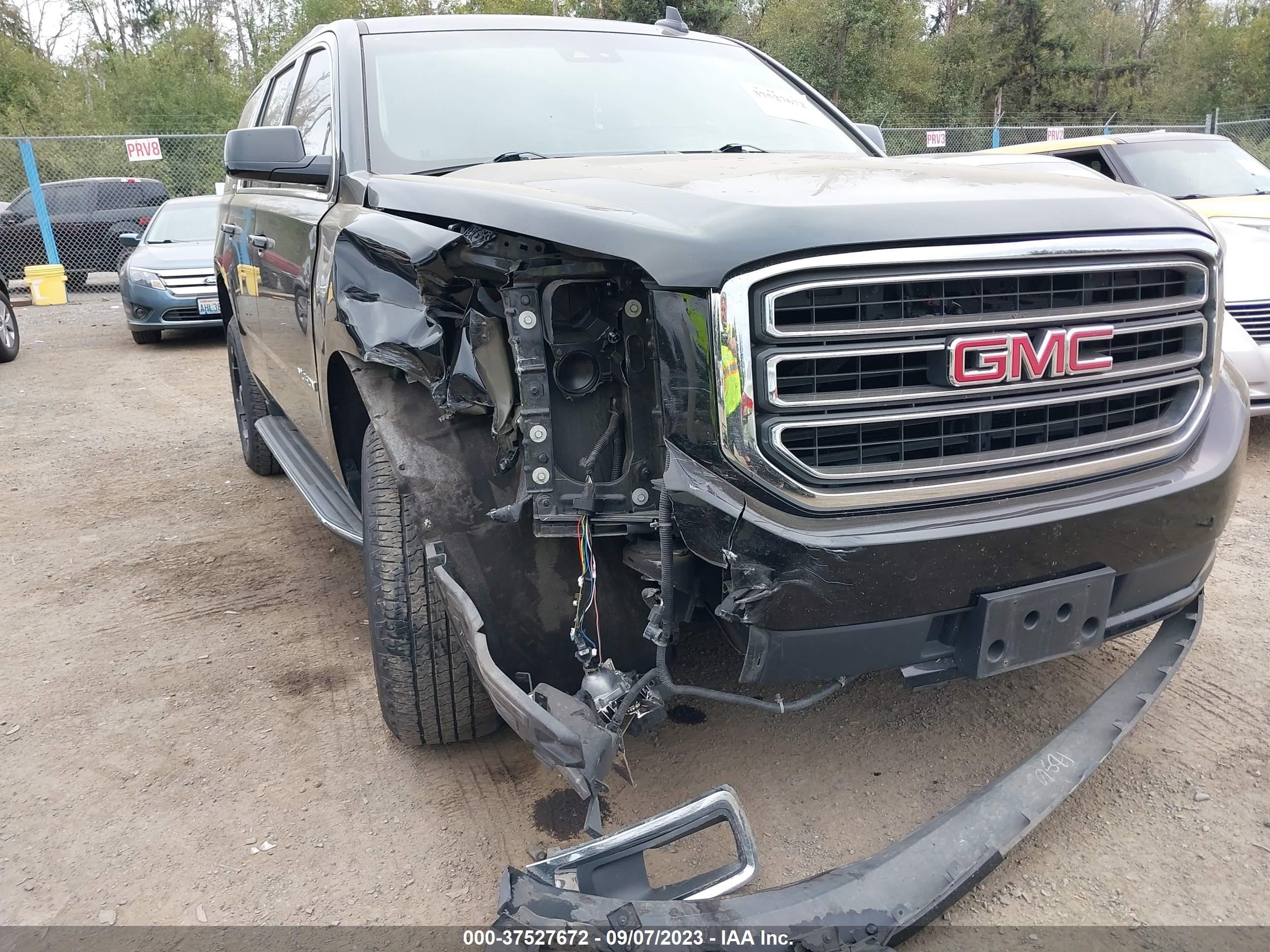 Photo 5 VIN: 1GKS2BKC1KR170313 - GMC YUKON 