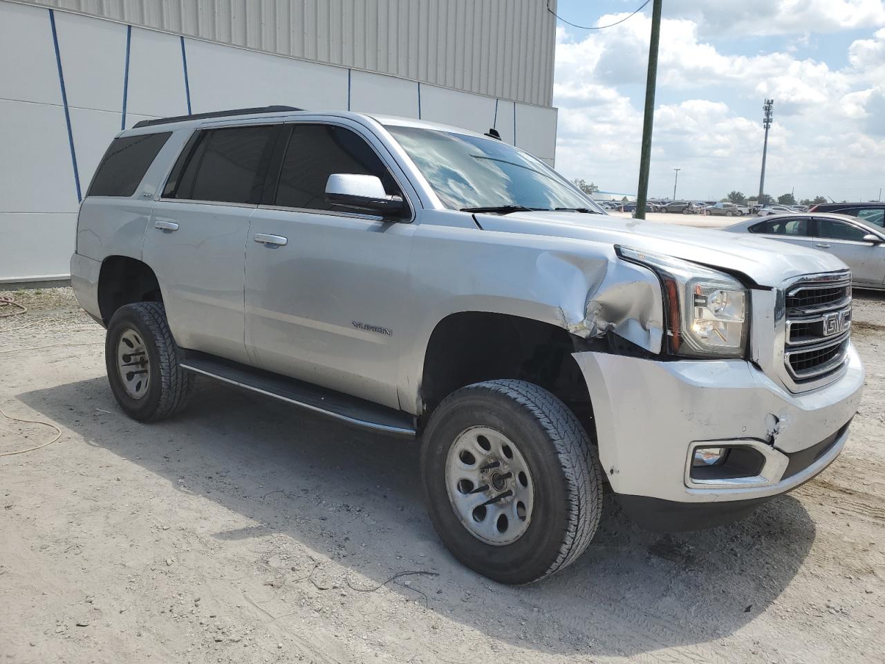 Photo 3 VIN: 1GKS2BKC2FR232694 - GMC YUKON 