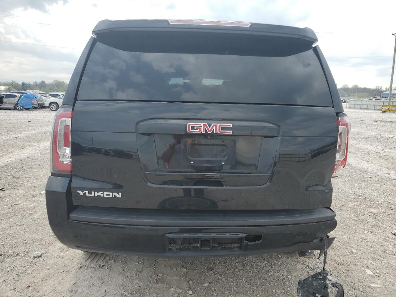 Photo 5 VIN: 1GKS2BKC3HR399519 - GMC YUKON 