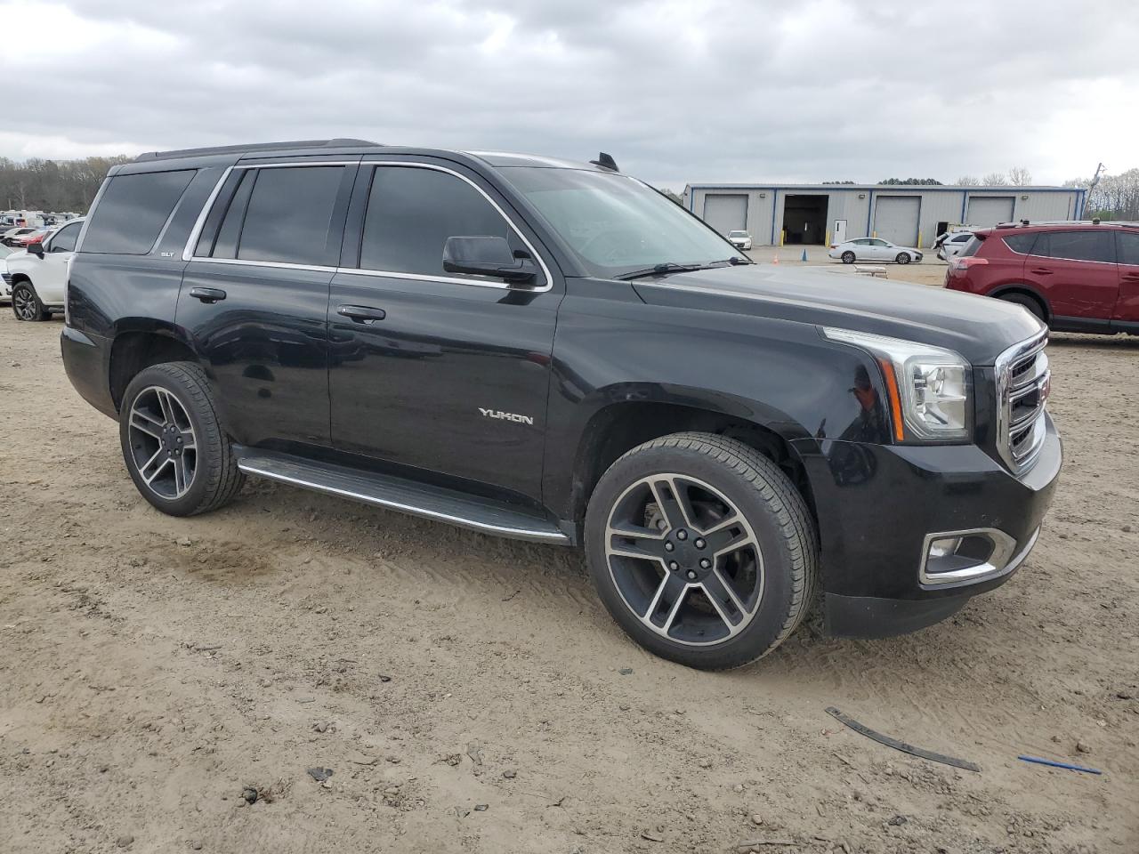 Photo 3 VIN: 1GKS2BKC4HR144958 - GMC YUKON 