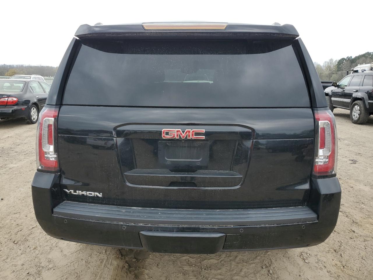 Photo 5 VIN: 1GKS2BKC4HR144958 - GMC YUKON 