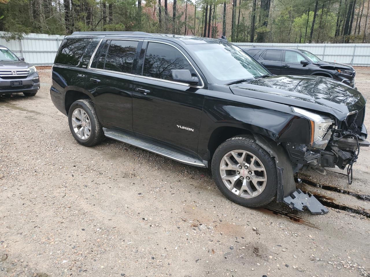 Photo 3 VIN: 1GKS2BKC6FR500761 - GMC YUKON 